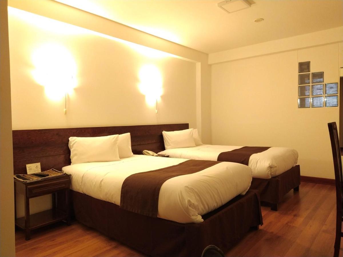 Illas Hotel