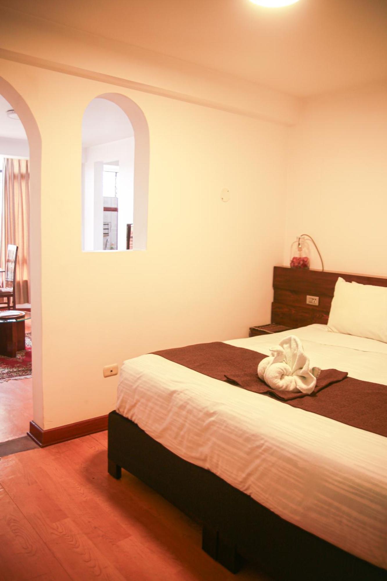 Hotel Illas 3*
