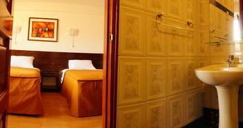Illas Hotel 3*