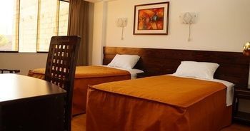 Illas Hotel 3*